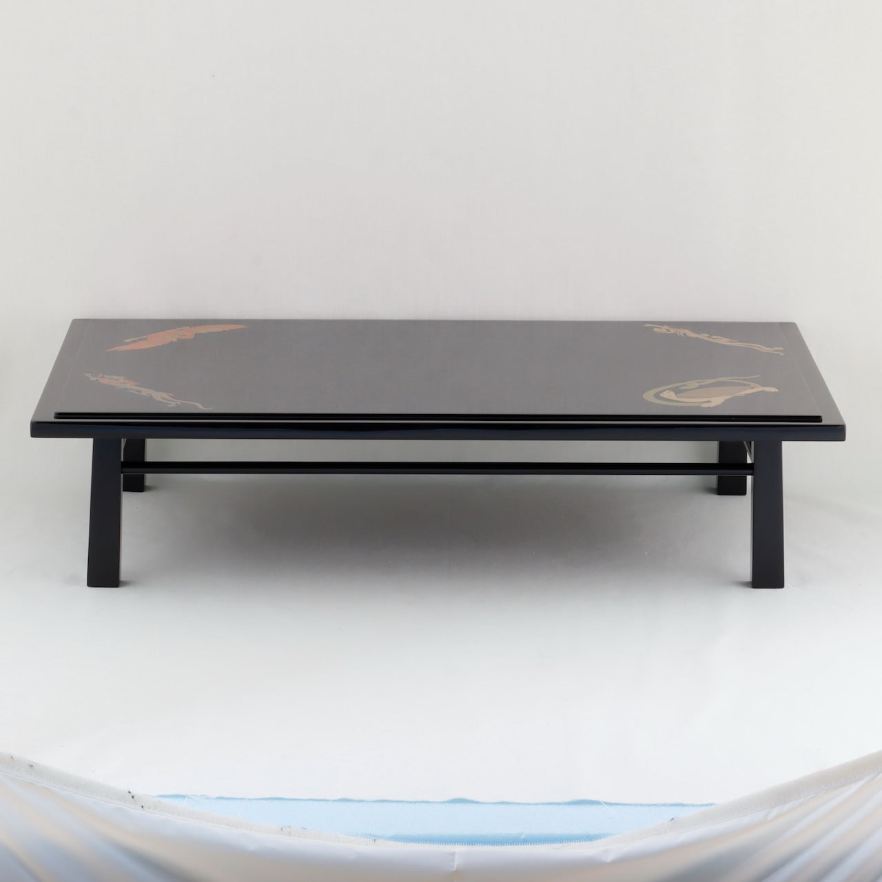 Kato Lacquerware: Wajima Lacquerware Low Display Stand with Four Legs – Four Guardian Deities Maki-e
