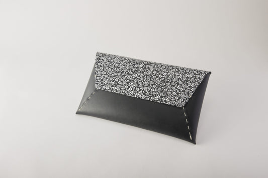 Tomita Sen Kogei: Leather Clutch Bag (Black / Plum Blossoms on Branches)
