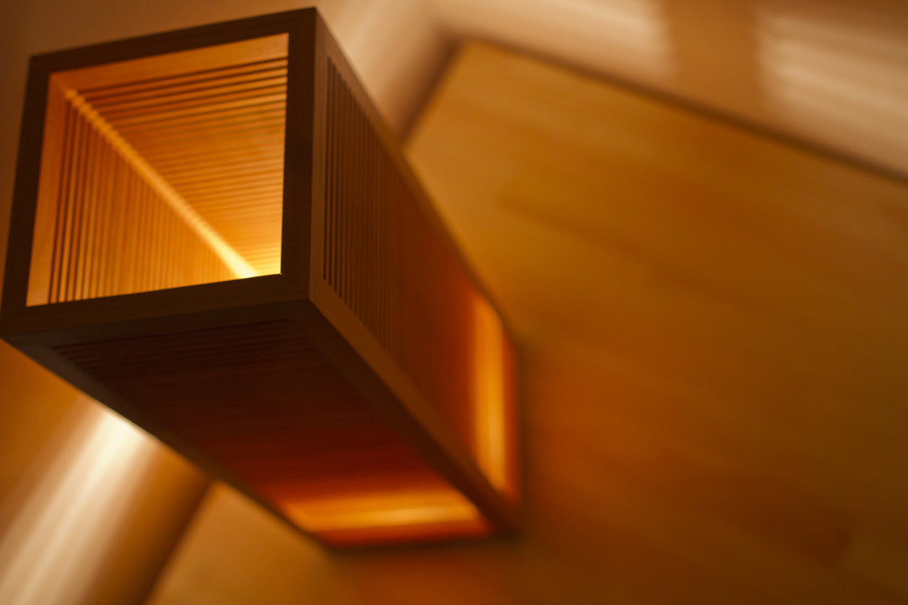 Kinoakari: Desk Lamp - Eminent SEK-36
