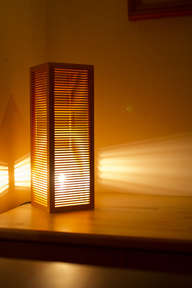 Kinoakari: Desk Lamp - Eminent SEK-36