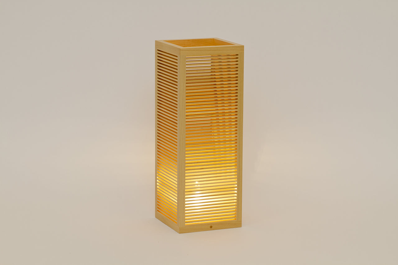 Kinoakari: Desk Lamp - Eminent SEK-36