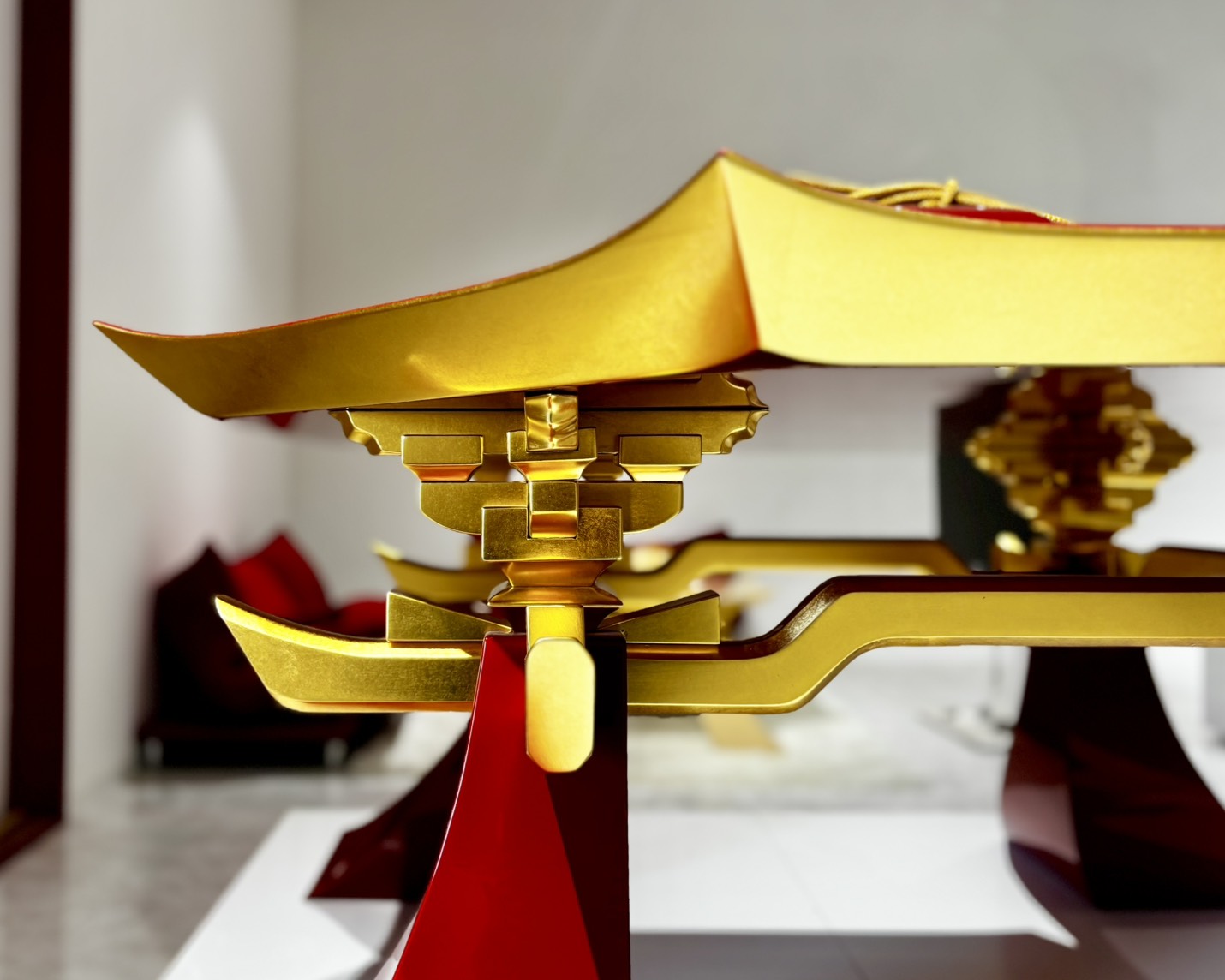 Sato Mokko: Vermilion Lacquer Tamatebako Octagon Sofa Table