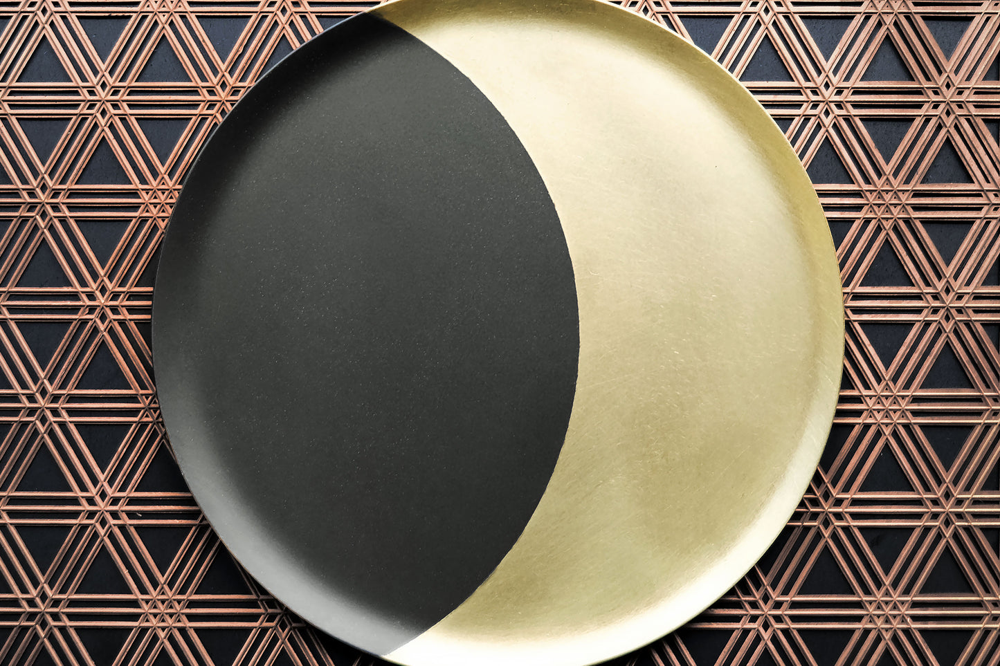 TOKIBRASS: MOON (S, M, L) — A Tray That Captures the Passage of Time