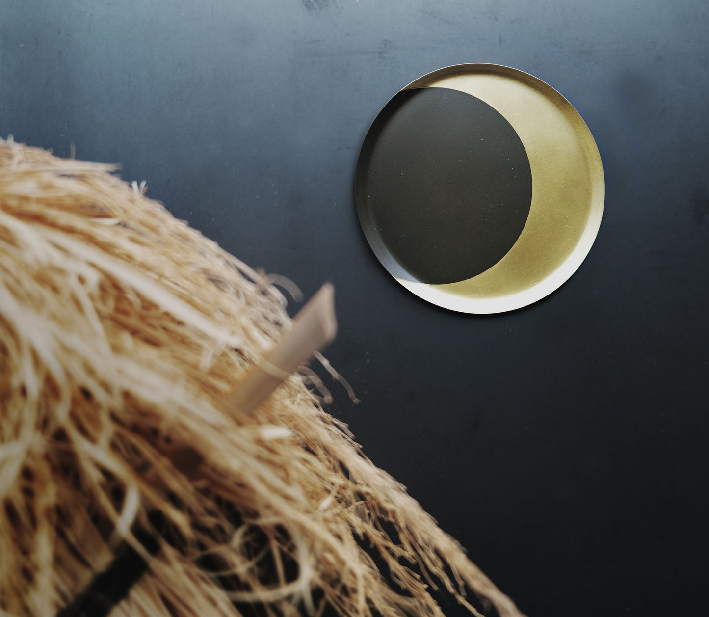 TOKIBRASS: MOON (S, M, L) — A Tray That Captures the Passage of Time