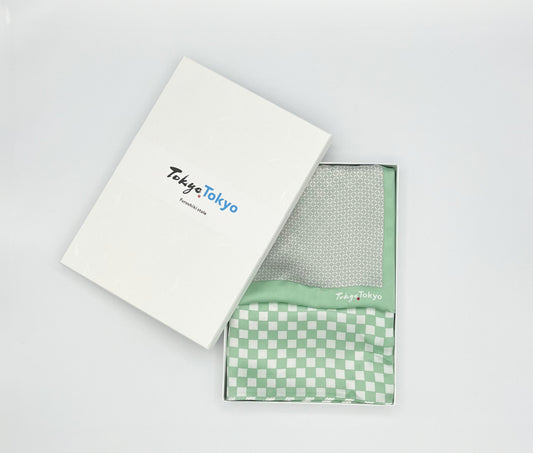 Tomita Sen Kogei: TOKYO TOKYO Furoshiki Stole (Green)