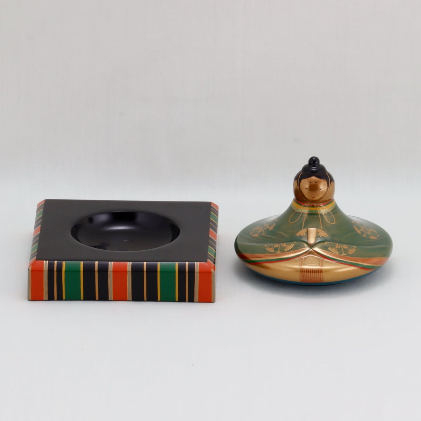 Kato Lacquerware: Wajima Lacquerware Hina Doll Display