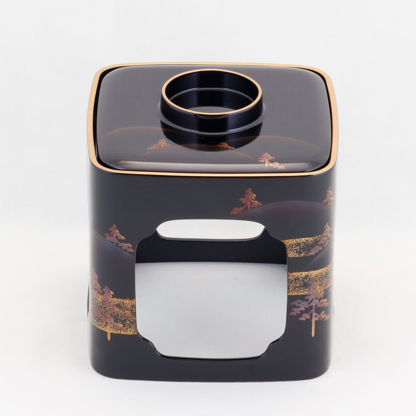Kato Lacquerware: Wajima Lacquerware Toso Set – Bulging Body Form with Landscape Maki-e