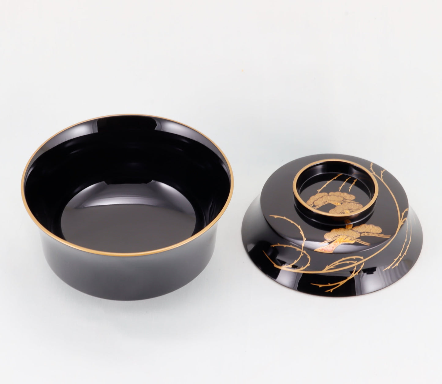 Kato Lacquerware: Wajima Lacquerware Square Nimono Bowl "Willow and Five Geese" Maki-e