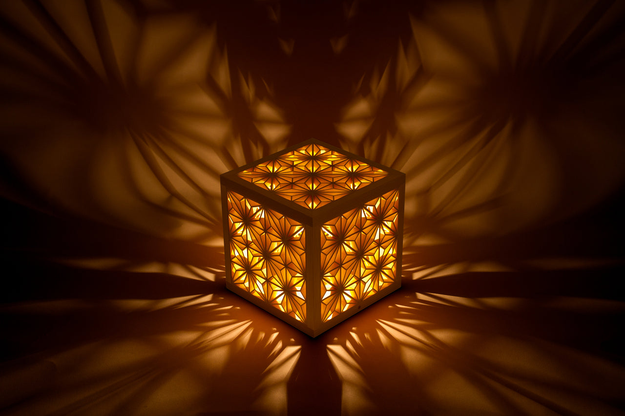 Kinoakari: Desk Lamp - Asanoha Cube D ASA-14