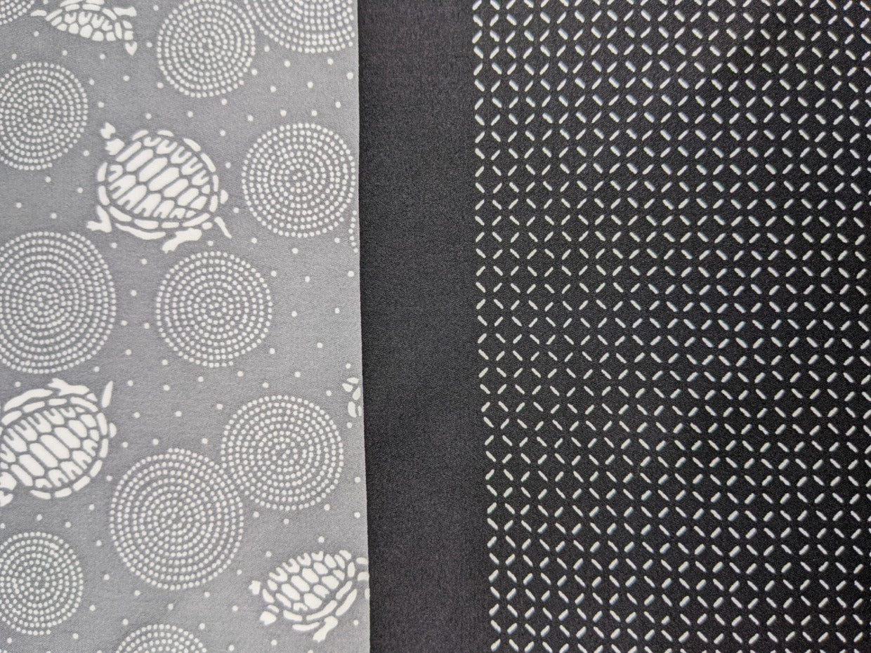 Tomita Sen Kogei: SARAKICHI – Hand-Dyed Pocket Square (Whirlpool & Turtle / Donnezumi Gray)