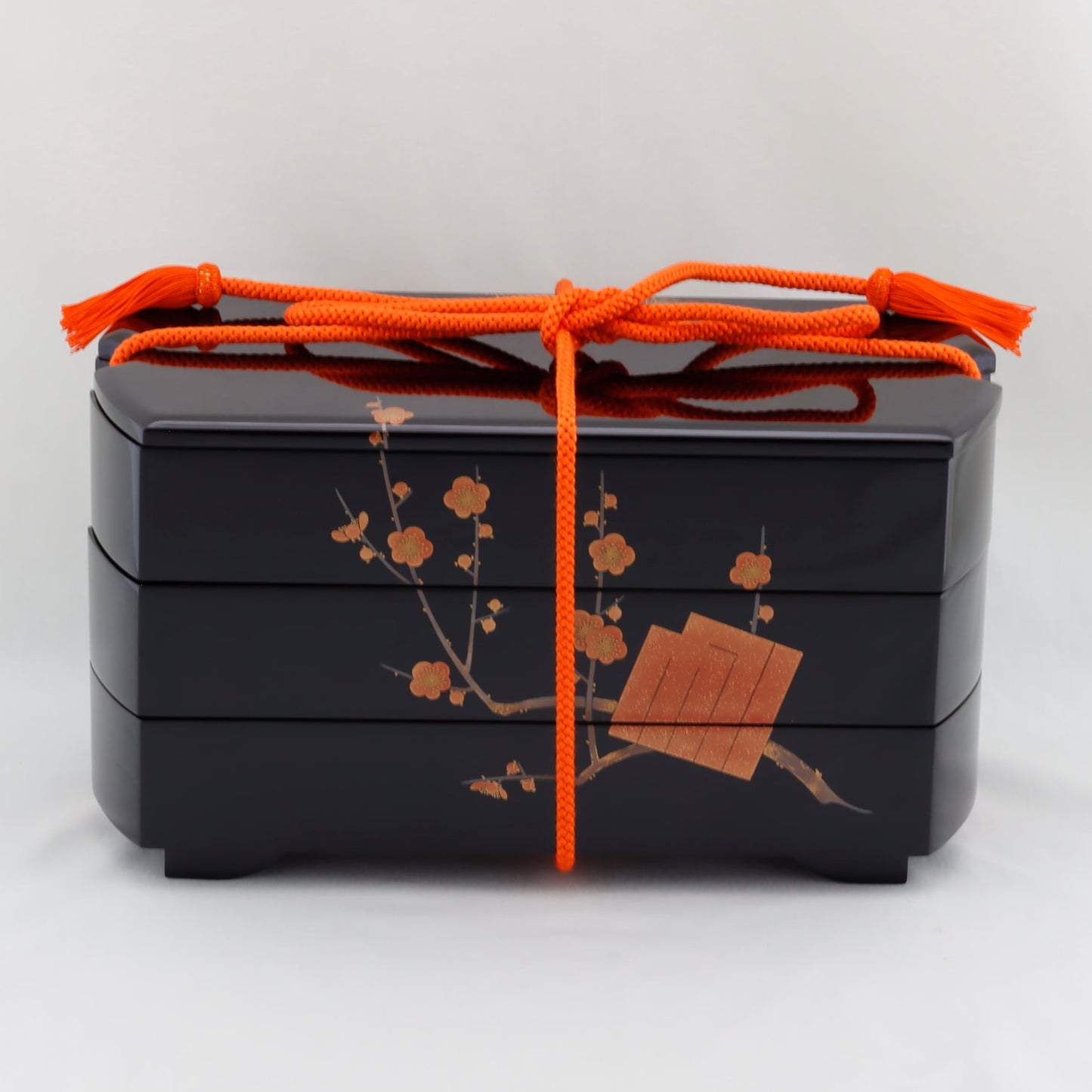 Kato Lacquerware: Wajima Lacquerware Musubi Jubako Tiered Box — Black Exterior and Vermilion Interior Lacquer Finish