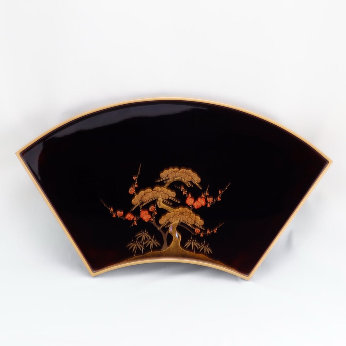 Kato Lacquerware: Wajima Lacquerware Fan-Shaped Toso Set - Pine, Bamboo and Plum Maki-e