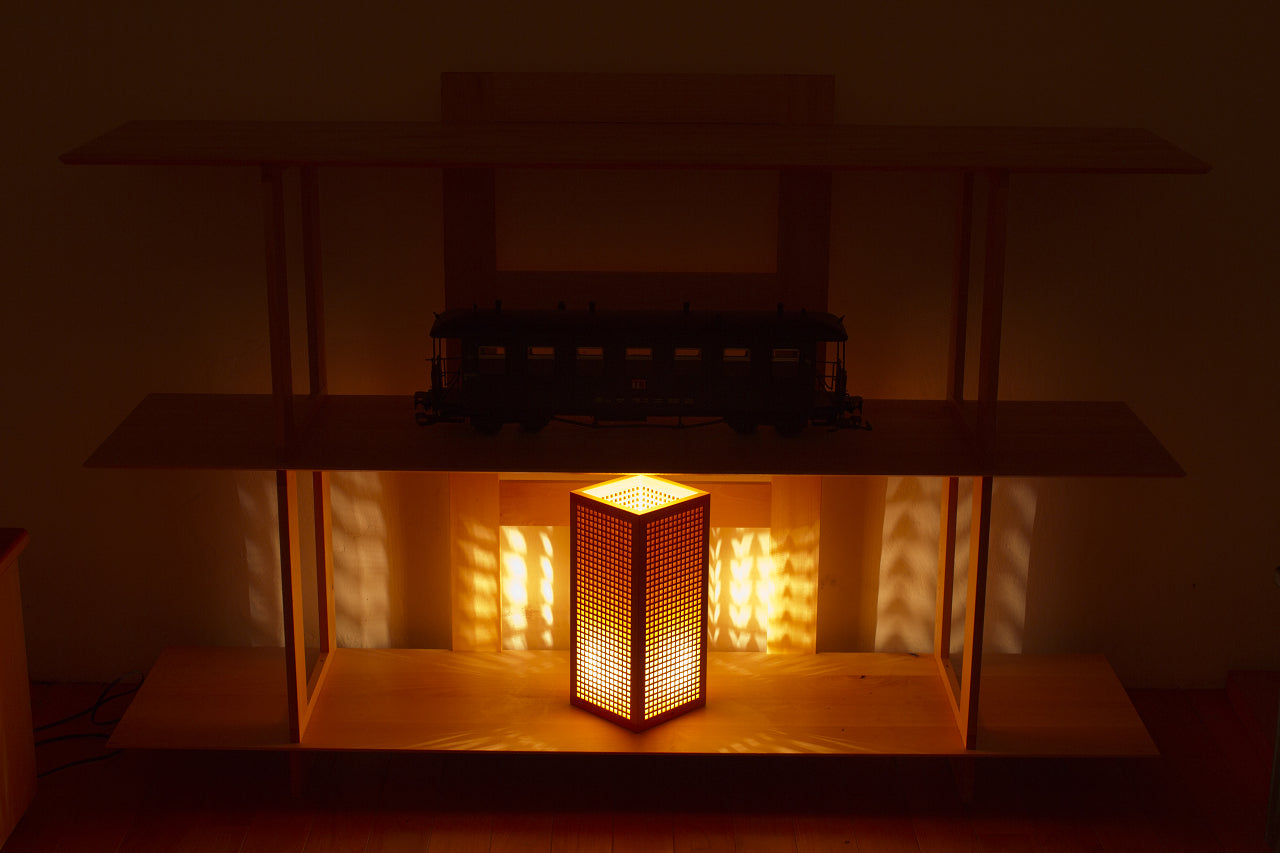 Kinoakari: Desk Lamp – Building 30 BUI-30
