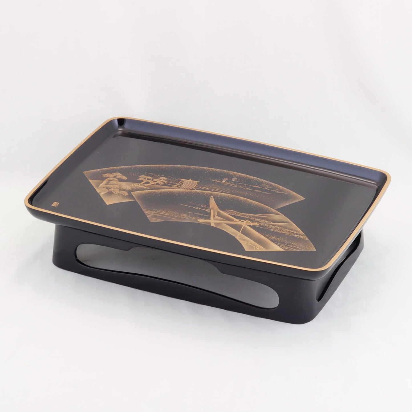 Kato Lacquerware: Wajima Lacquerware Toso Set – Bulging Body Form with Fan and Towed Boat Maki-e