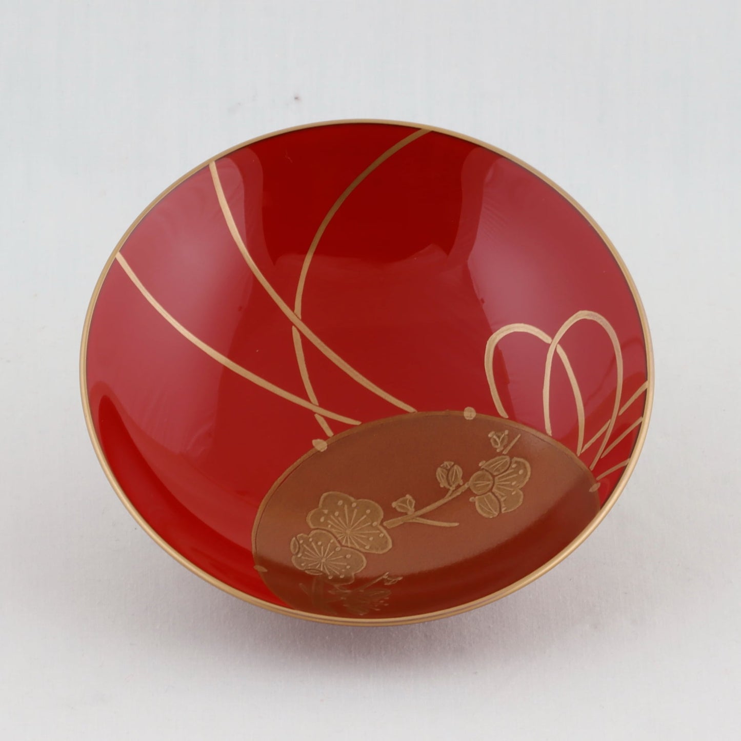 Kato Lacquerware: Wajima Lacquerware Toso Set – Small Footed Form with Tsuzumi Drum Maki-e