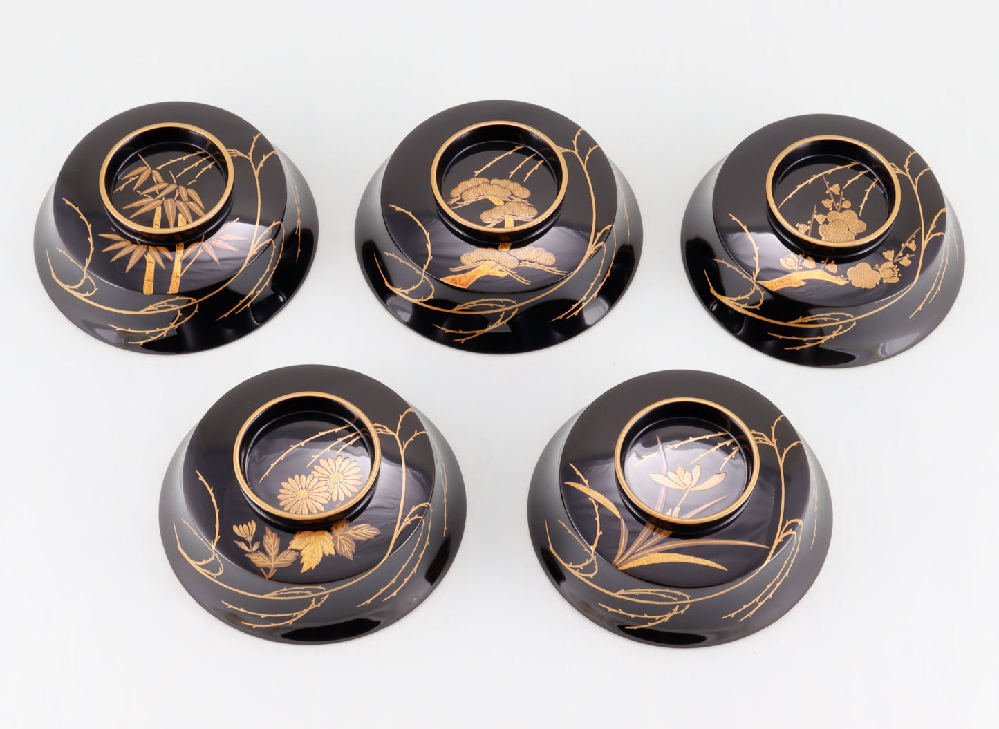Kato Lacquerware: Wajima Lacquerware Square Nimono Bowl "Willow and Five Geese" Maki-e