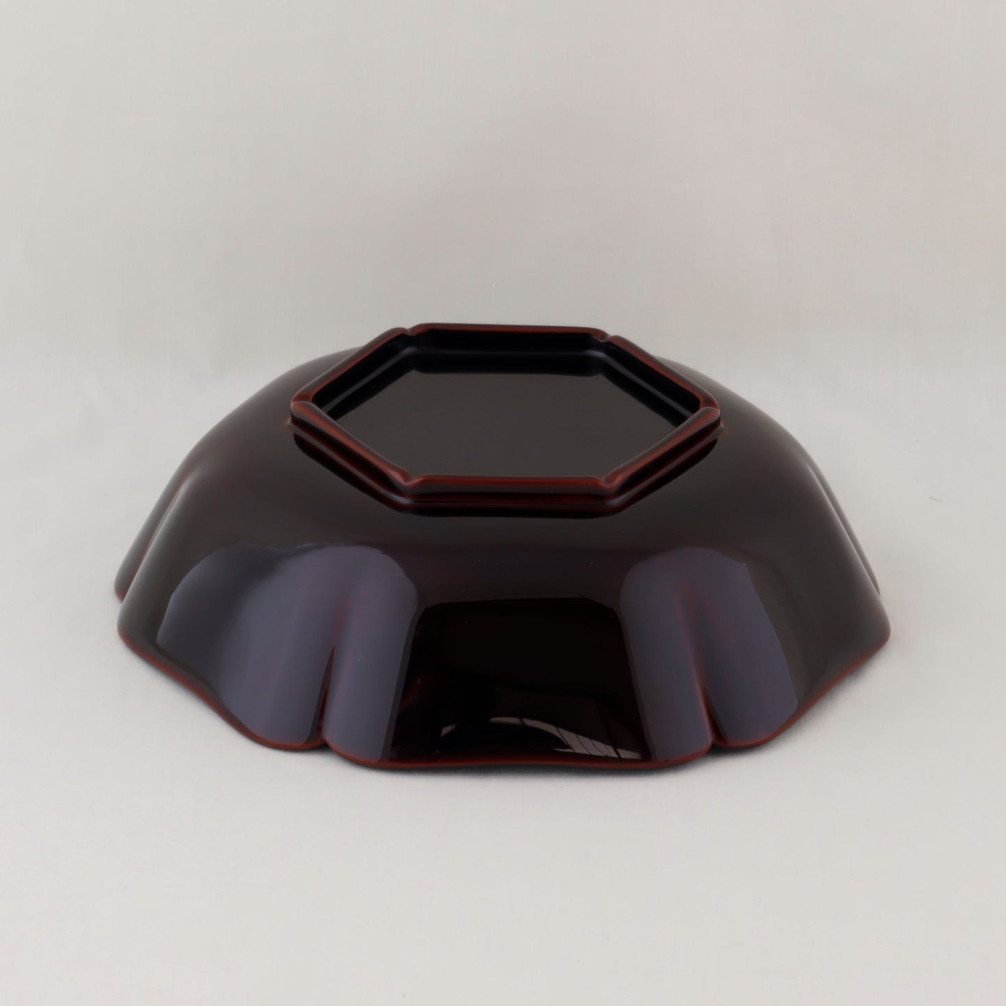 Kato Lacquerware: Wajima Lacquerware Hexagonal Bowl – Small Floral Chinkin