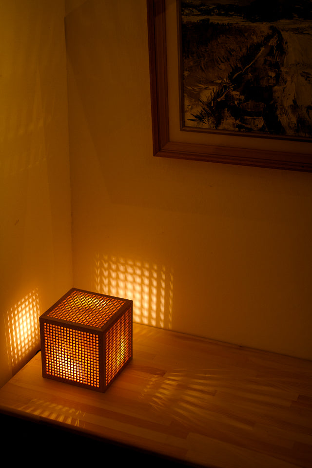 Kinoakari: Desk Lamp - Cube CUB-18