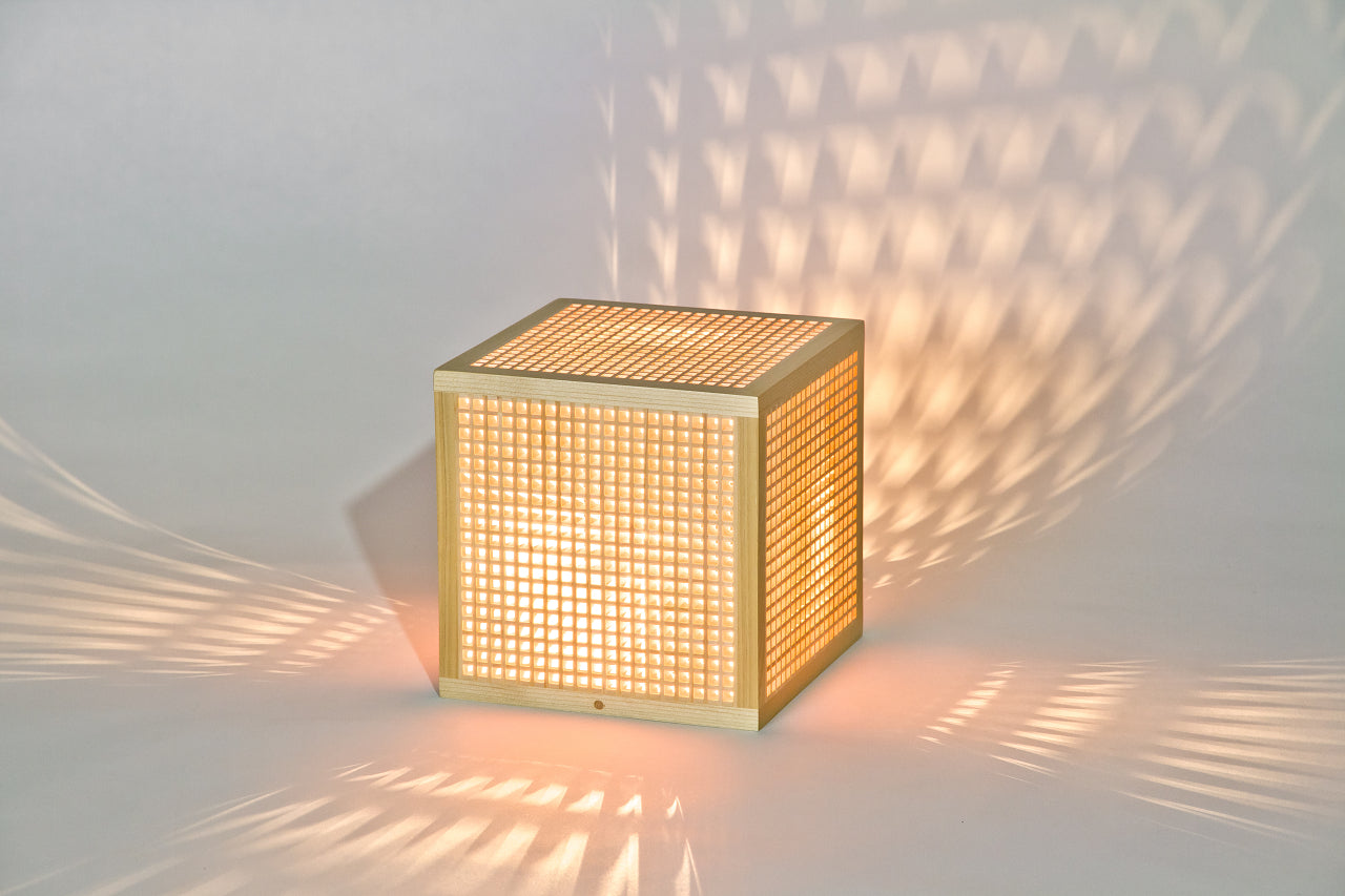 Kinoakari: Desk Lamp - Cube CUB-18