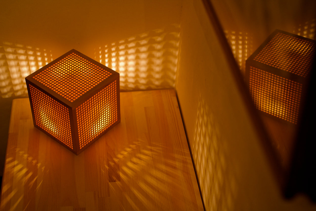 Kinoakari: Desk Lamp - Cube CUB-18