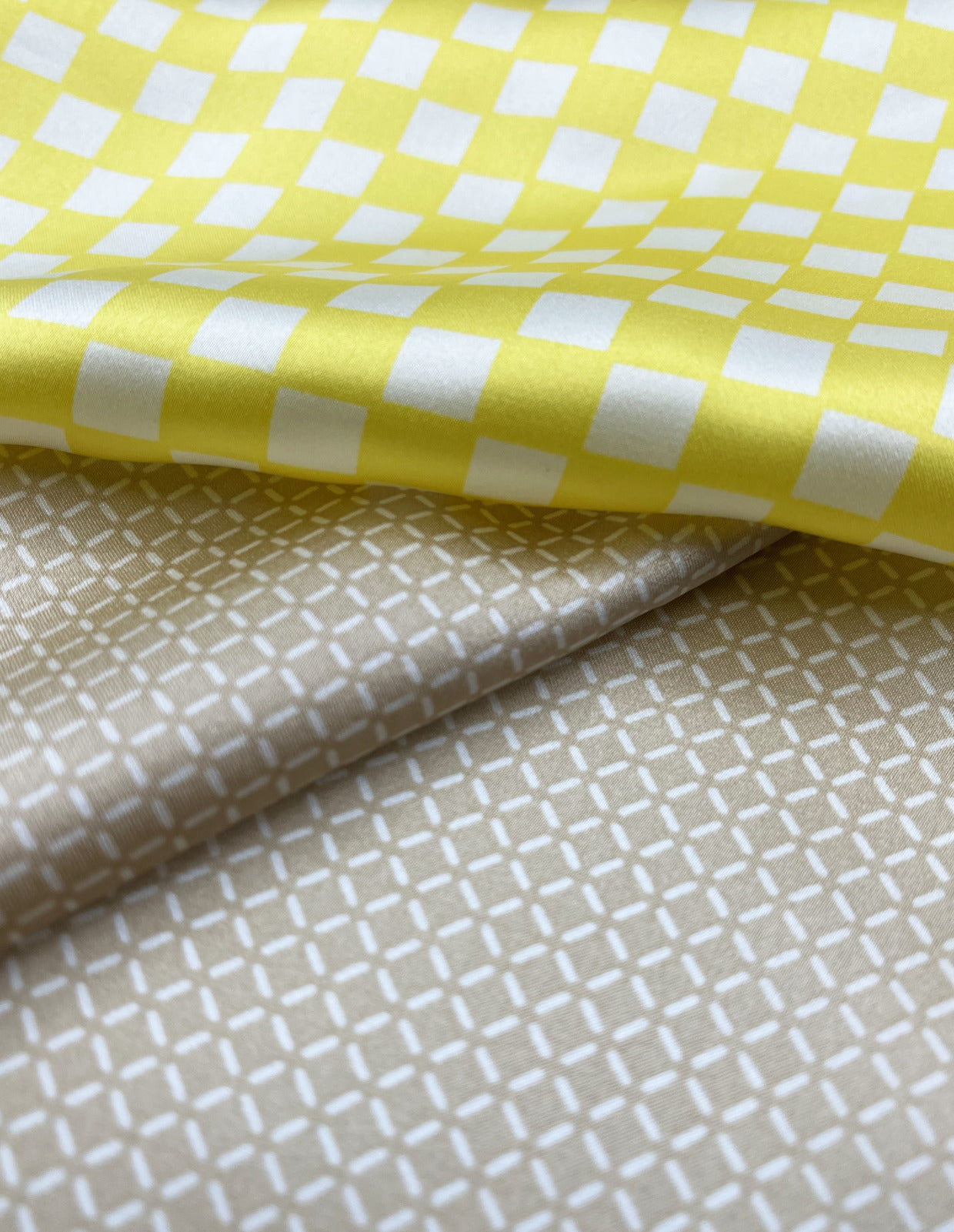 Tomita Sen Kogei: Tokyo Tokyo Furoshiki Stole (Yellow)