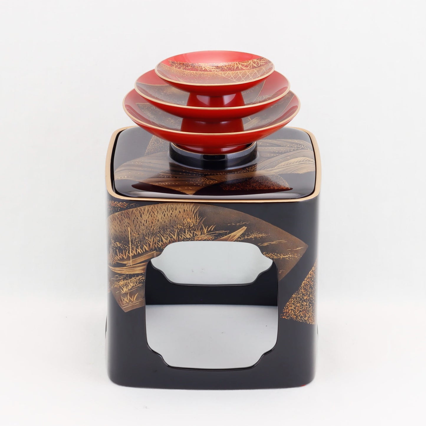 Kato Lacquerware: Wajima Lacquerware Toso Set – Bulging Body Form with Fan and Towed Boat Maki-e