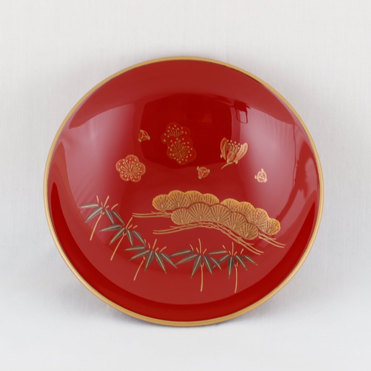 Kato Lacquerware: Wajima Lacquerware Fan-Shaped Toso Set - Pine, Bamboo and Plum Maki-e