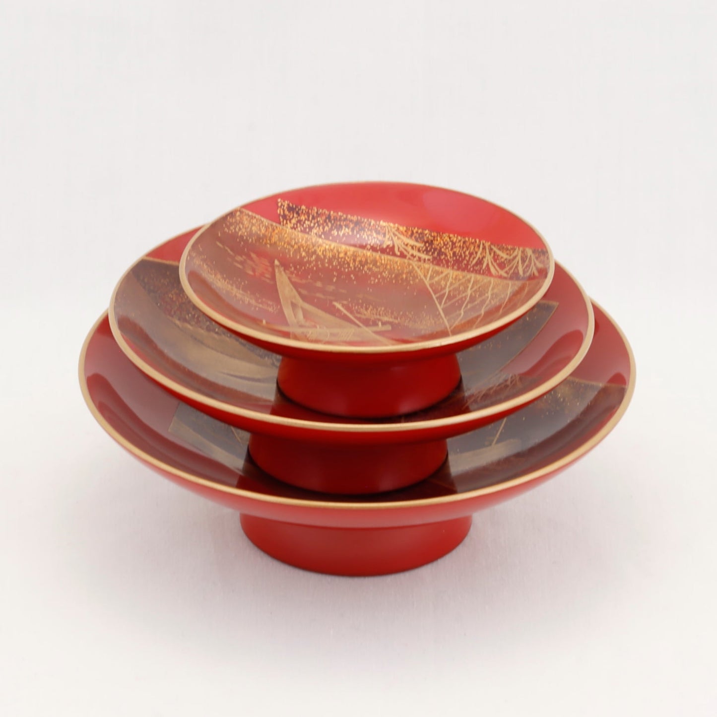 Kato Lacquerware: Wajima Lacquerware Toso Set – Bulging Body Form with Fan and Towed Boat Maki-e
