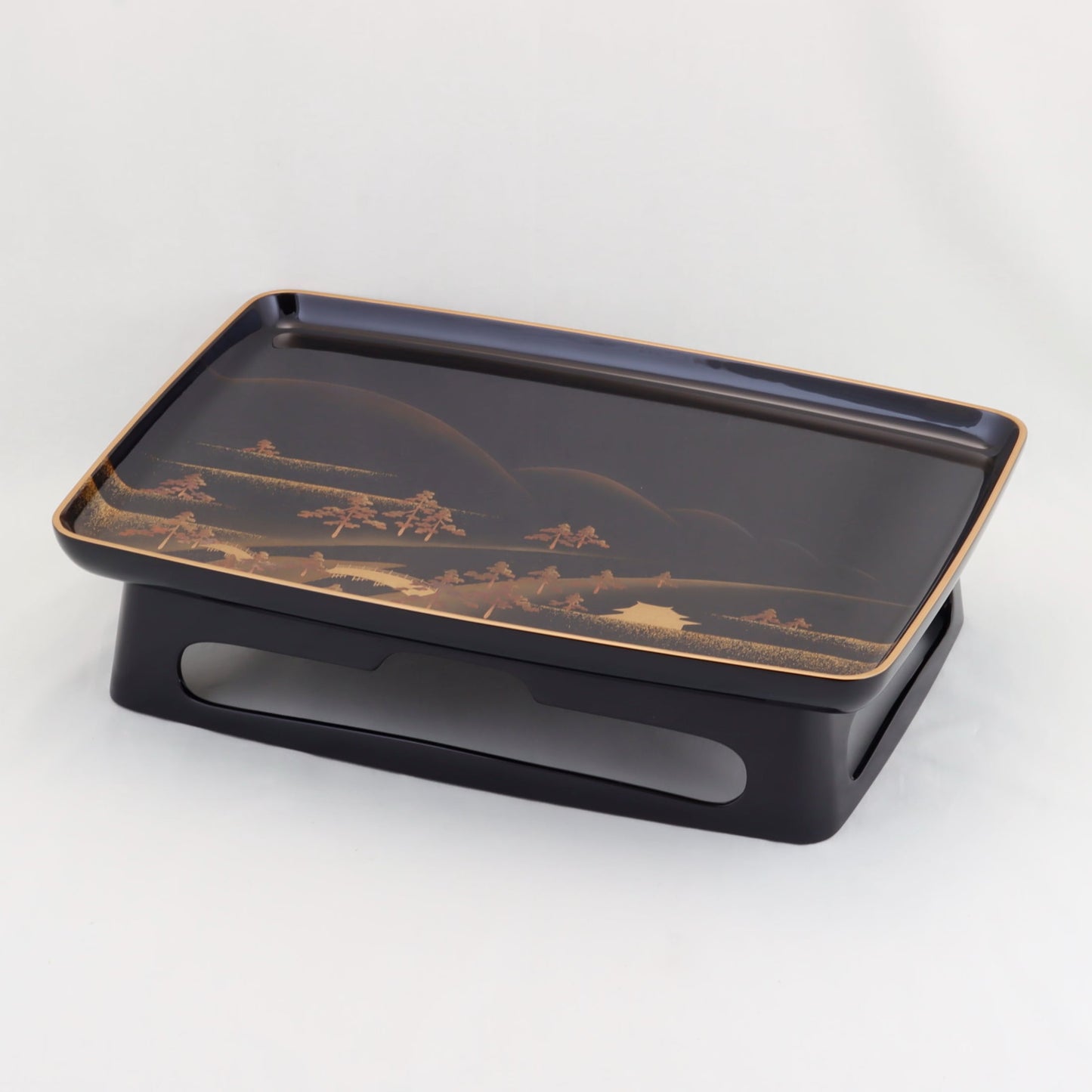 Kato Lacquerware: Wajima Lacquerware Toso Set – Bulging Body Form with Landscape Maki-e