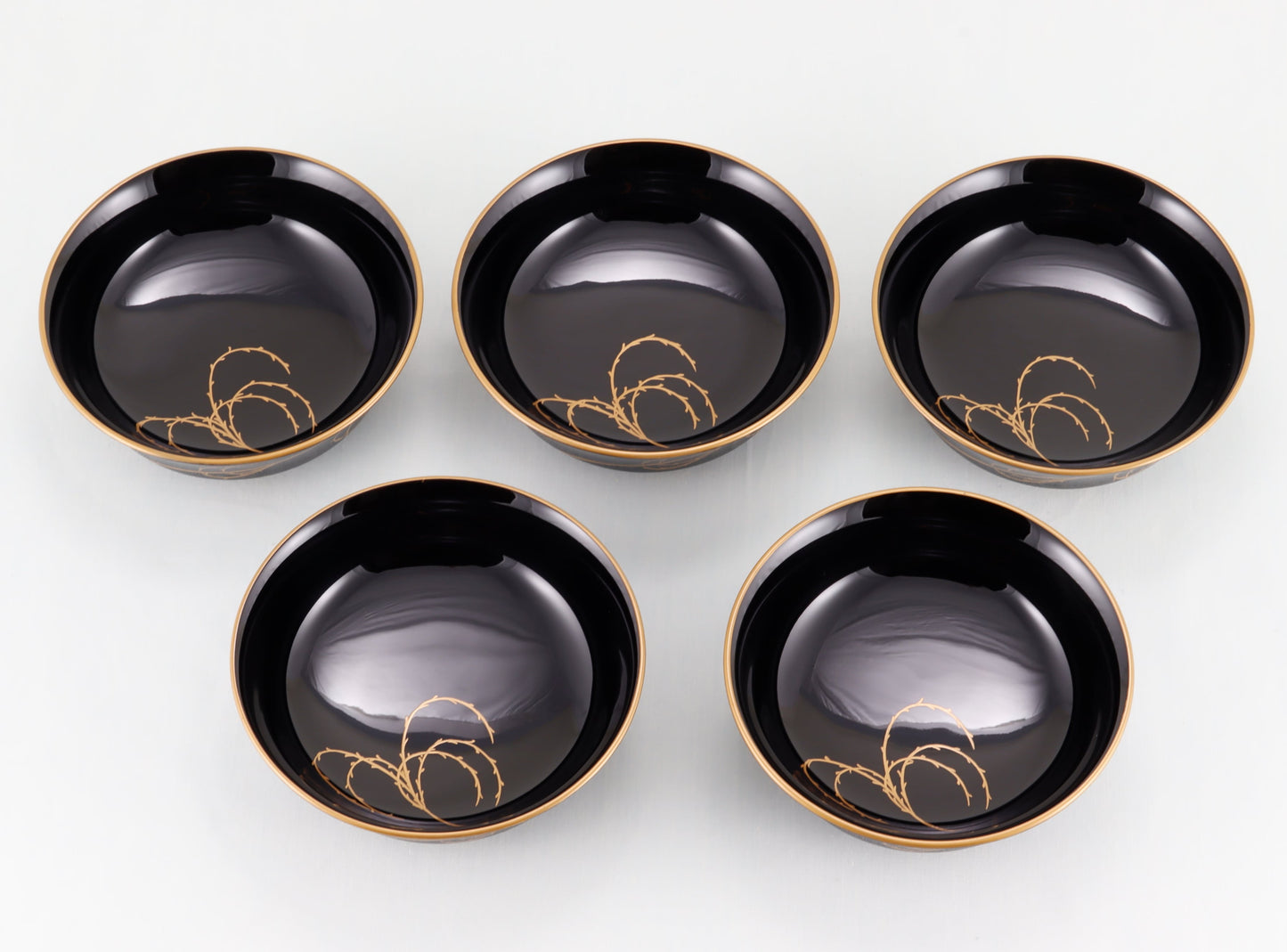 Kato Lacquerware: Wajima Lacquerware Square Nimono Bowl "Willow and Five Geese" Maki-e