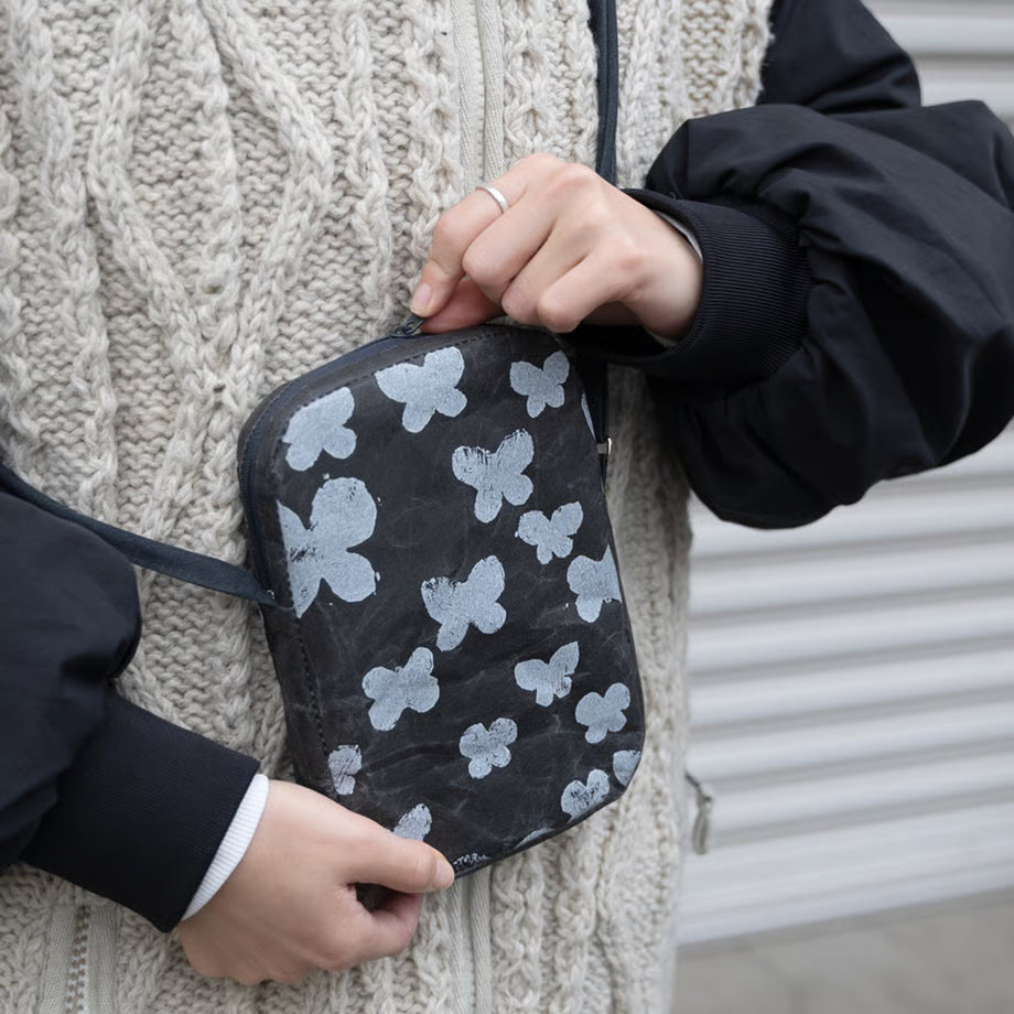 SIWA: mina perhonen Washi Square Pochette – Memorial Black