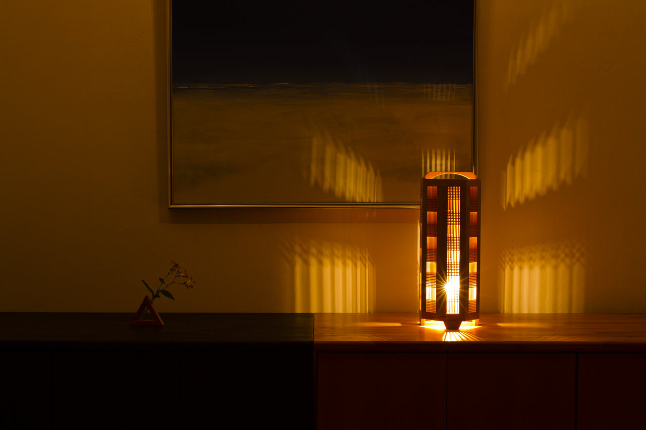 Kinoakari: Desk Lamp – Wind FU-1