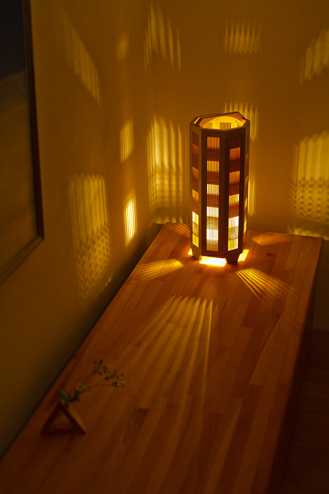 Kinoakari: Desk Lamp – Wind FU-1