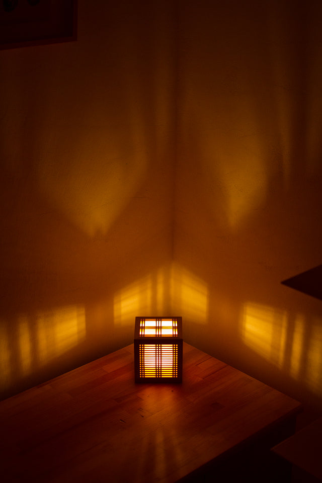 Kinoakari: Desk Lamp - Light Box 1 HIK-1