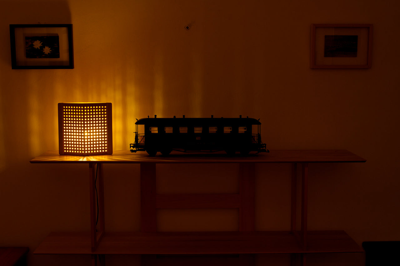 Kinoiakari: Desk Lamp - Diamond HIS-1