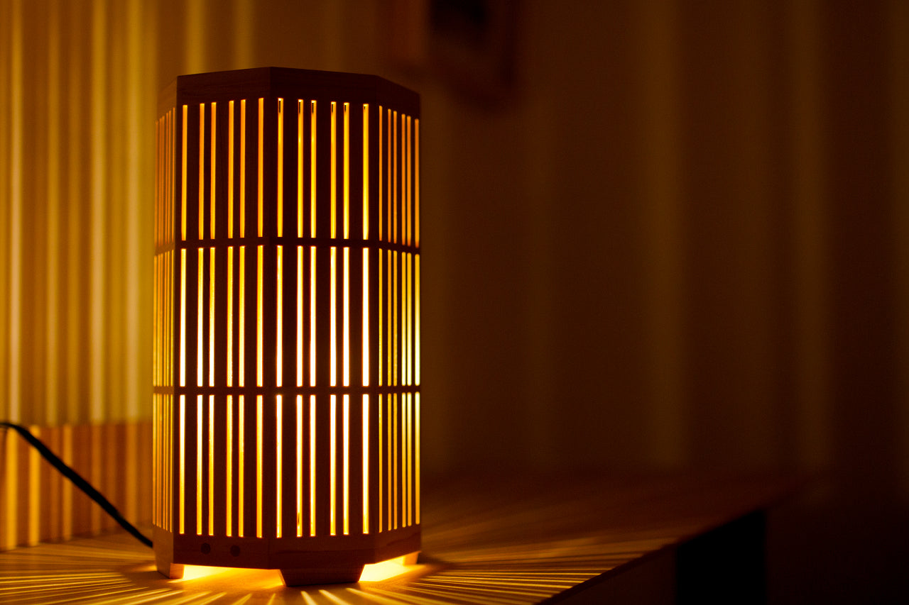 Kinoakari: Desk Lamp – Radiance KAG-23