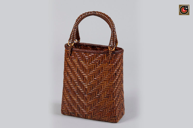 Kiuchi Tohzai: Handwoven Japanese-Grown Rattan Basket Bag (Small) – KT-B50