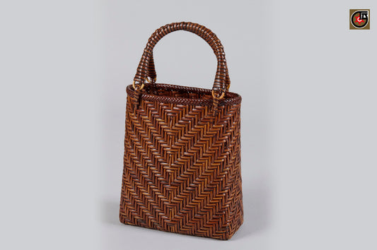 Kiuchi Tohzai: Handwoven Japanese-Grown Rattan Basket Bag (Small) – KT-B50