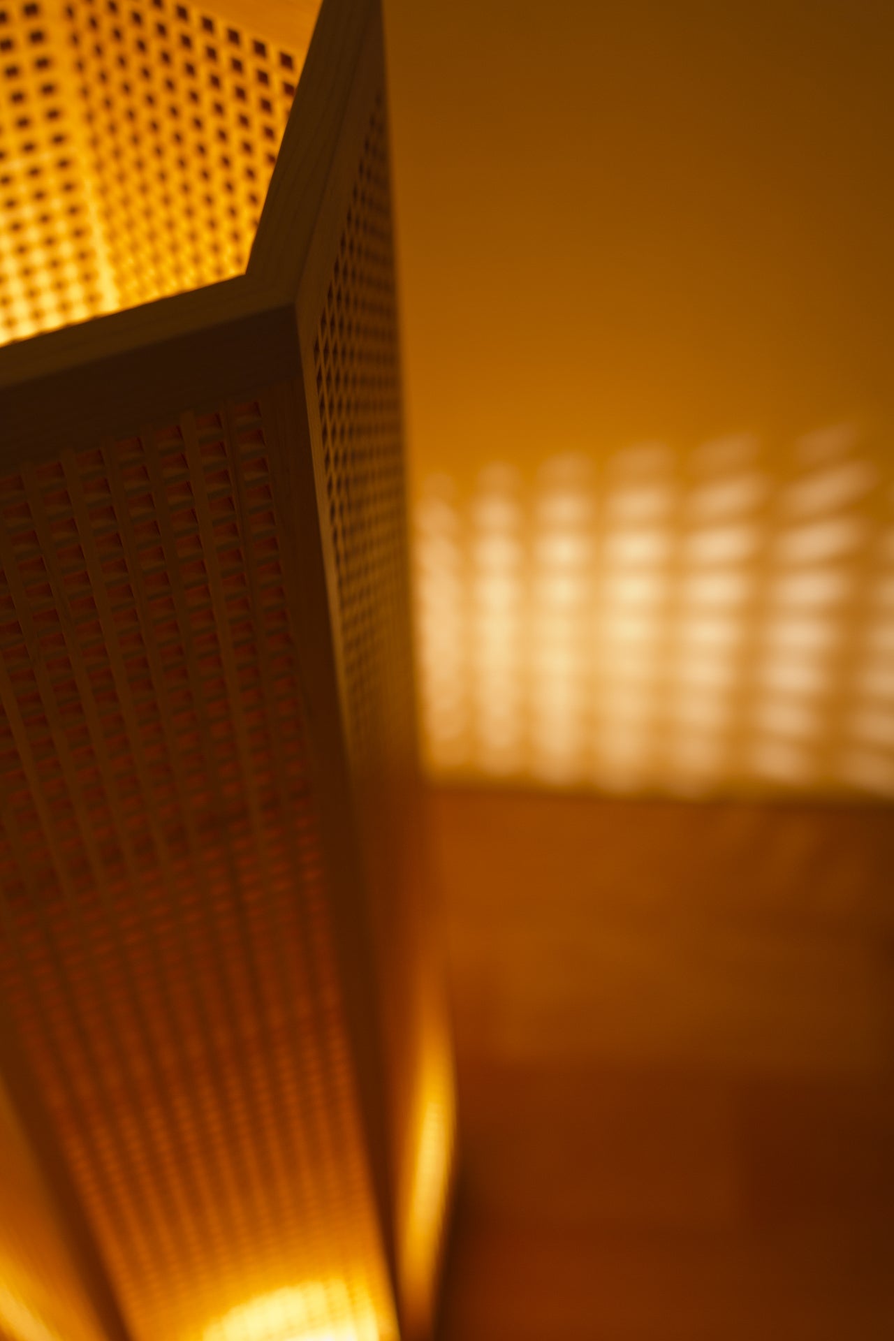 Kinoakari: Floor Lamp – Lantern Medium LAN-60