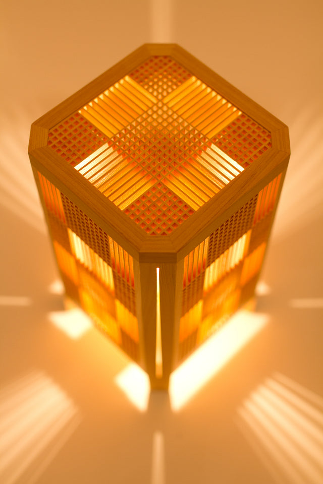 Kinoakari: Desk Lamp – Purple Flash SHI-23