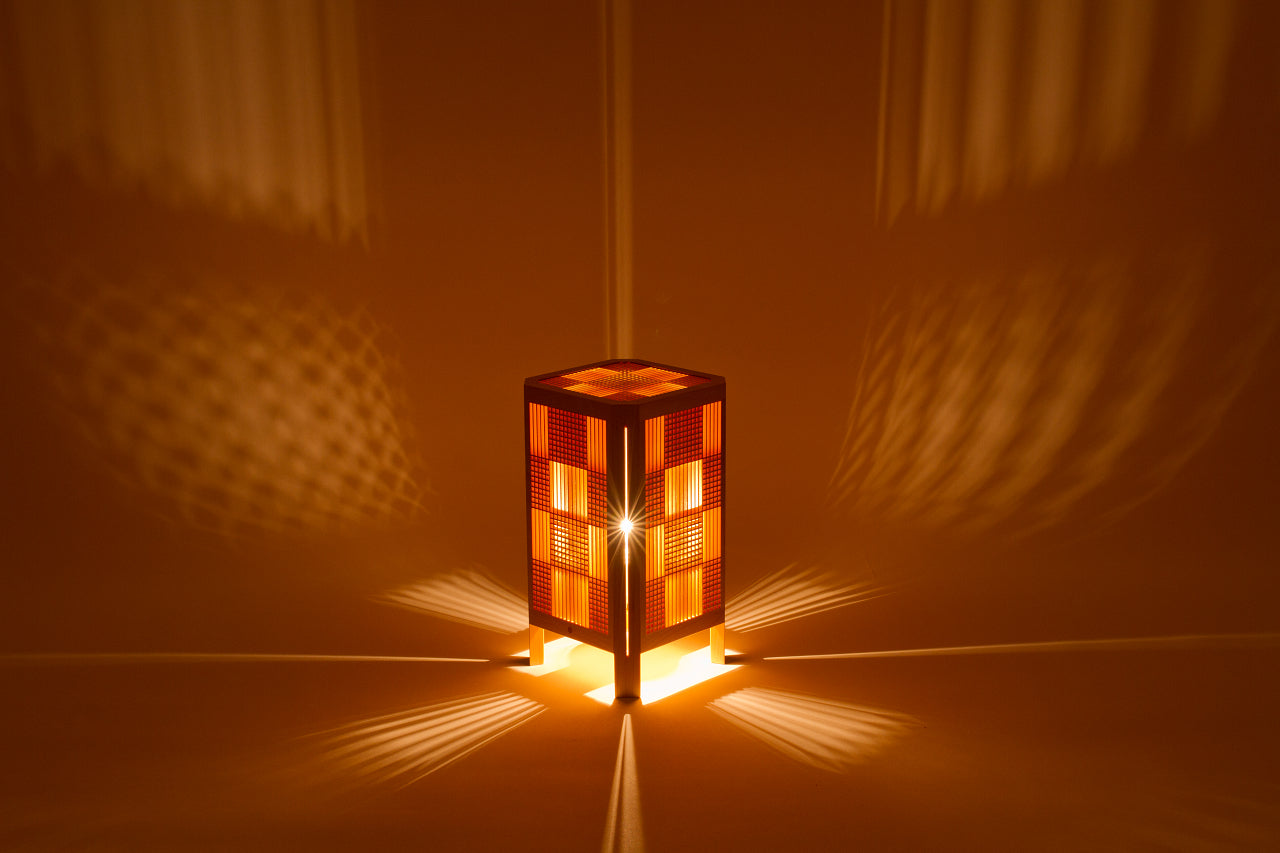 Kinoakari: Desk Lamp – Purple Flash SHI-23