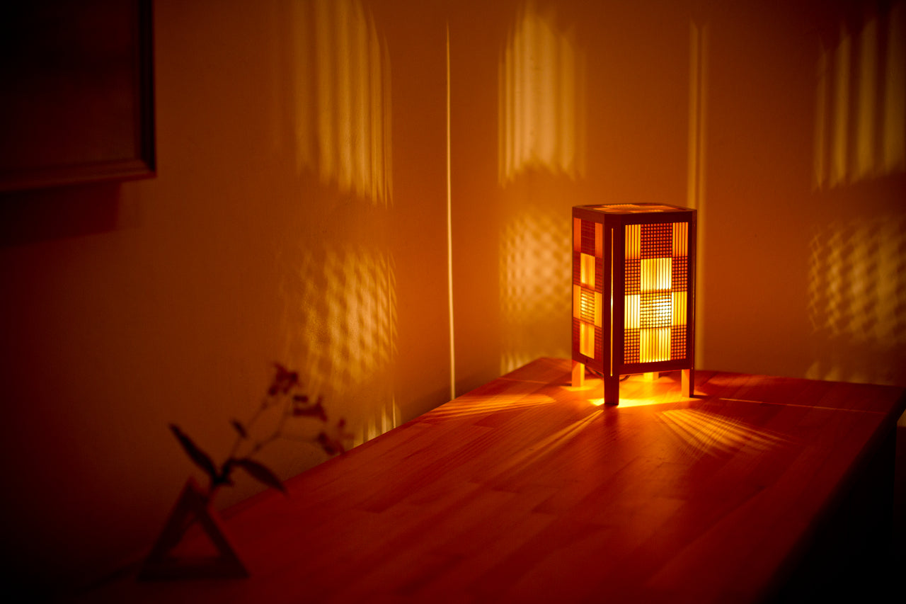 Kinoakari: Desk Lamp – Purple Flash SHI-23
