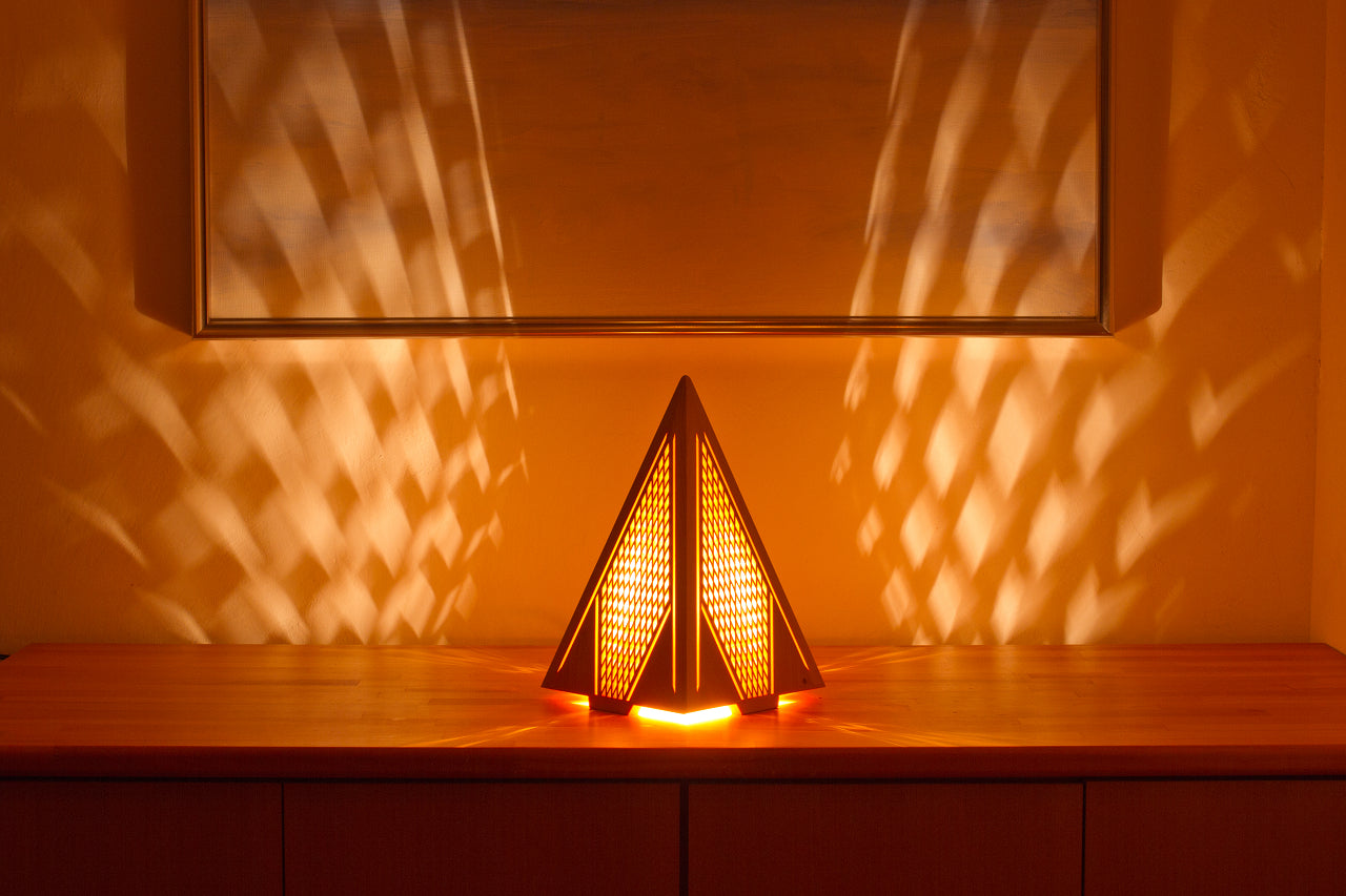 Kinoakari: Desk Lamp – Soar SHO-29