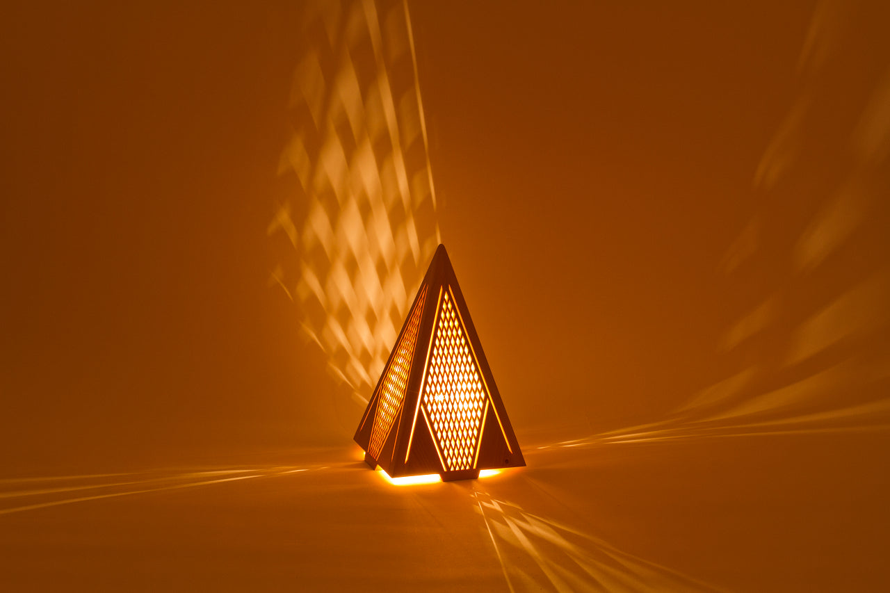 Kinoakari: Desk Lamp – Soar SHO-29