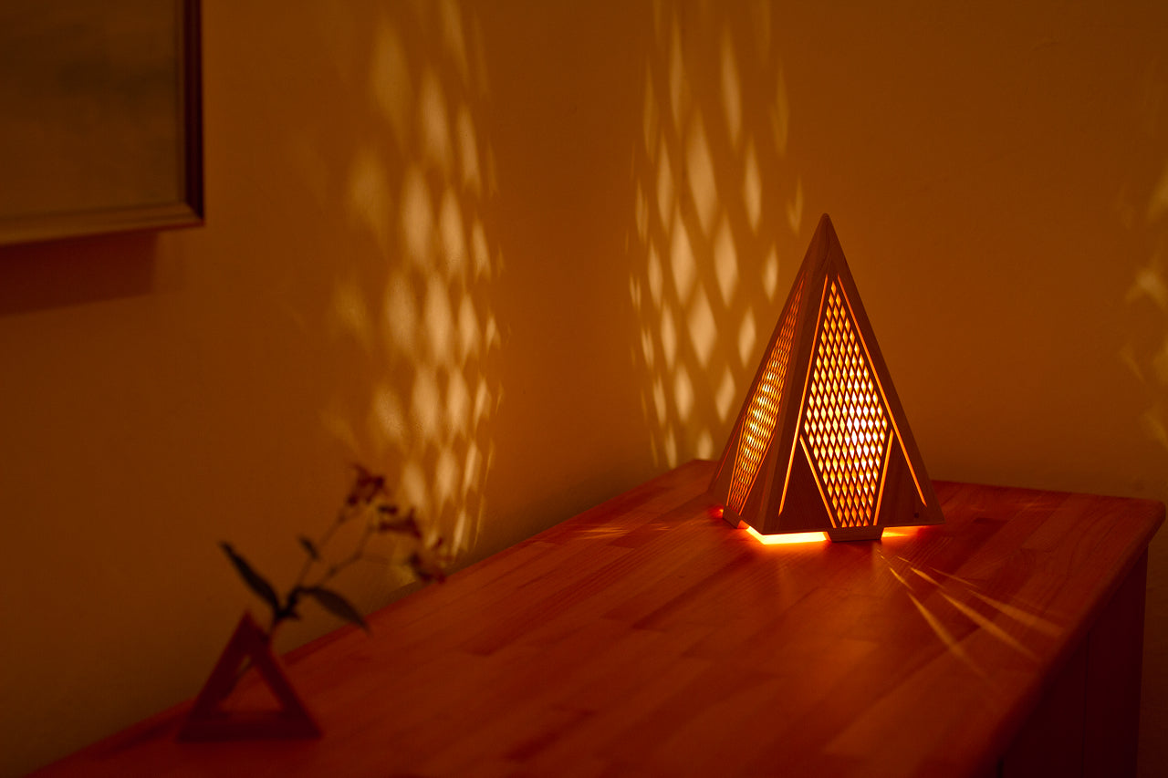 Kinoakari: Desk Lamp – Soar SHO-29