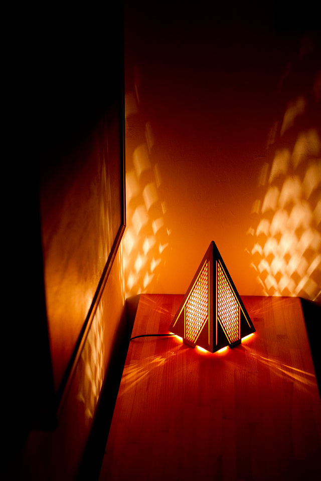 Kinoakari: Desk Lamp – Soar SHO-29
