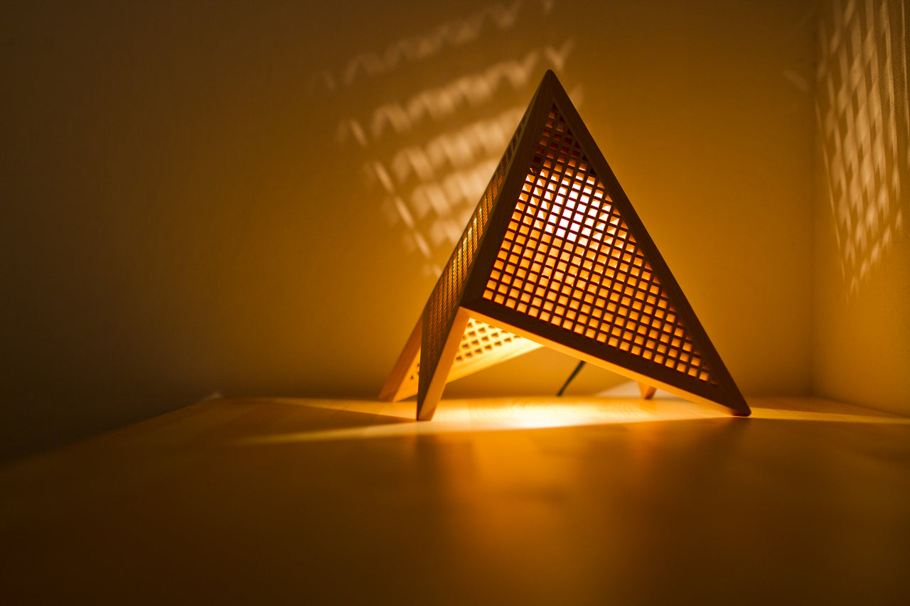 Kinoakari: Desk Lamp – Soft Landing Small SOF-25