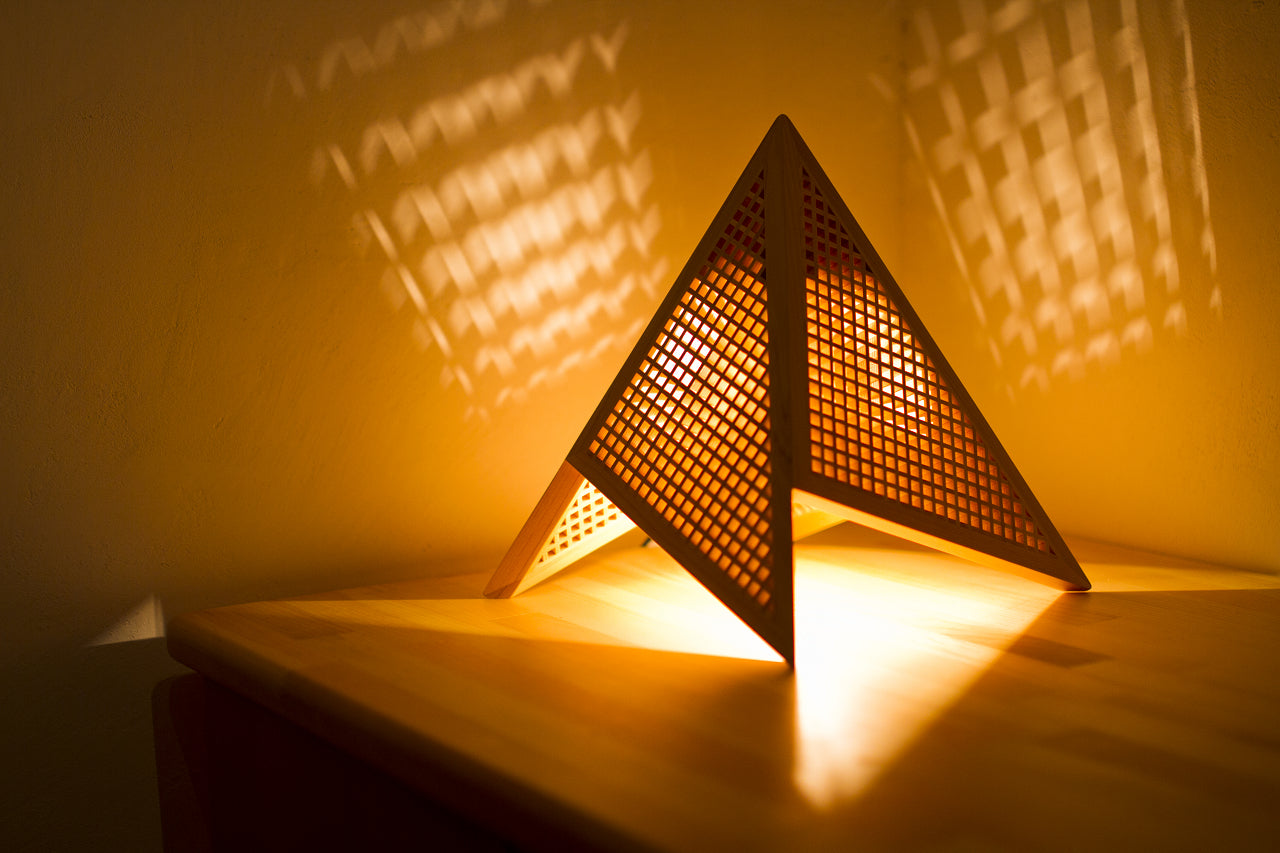 Kinoakari: Desk Lamp – Soft Landing Small SOF-25
