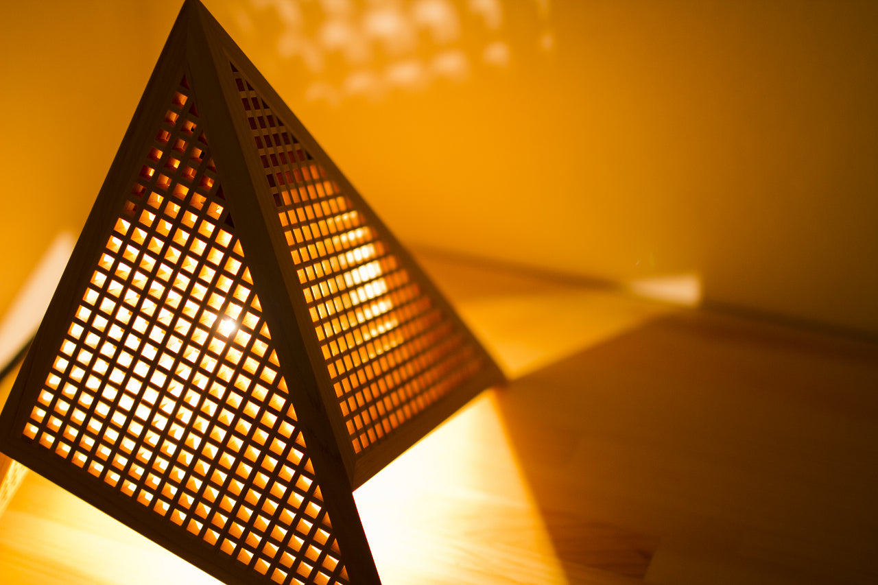 Kinoakari: Desk Lamp – Soft Landing Small SOF-25