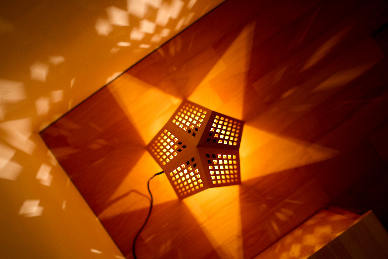 Kinoakari: Floor Lamp – Star SUT-64